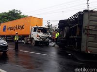 Fakta-fakta Truk Tronton Ditabrak Dan Terguling Di Boyolali