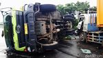 Detik-detik Evakuasi Truk Tronton yang Ditabrak Trailer di Boyolali