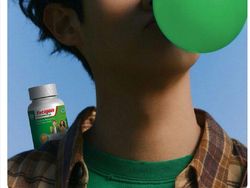 Kreatifnya Netizen, Idol Kpop Jadi Model Iklan Lokal