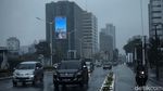 Hujan Deras Guyur Ibu Kota Siang Tadi
