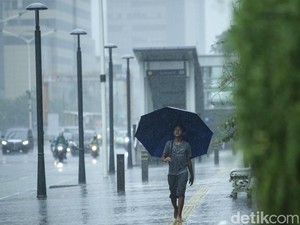 Prakiraan Cuaca Jateng Hari Ini: Waspada Hujan Lebat di Dataran Tinggi