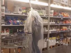 Ragam Cara Lindungi Diri di Awal Pandemi, Bikin Terkenang Kembali