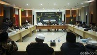 Sejumlah pimpinan Ponpes melakukan silaturahim yang dihadiri juga oleh Wakil Ketua Umum Dewan Masjid Indonesia (Waketum DMI) Komjen Pol (Purn) Syafruddin.