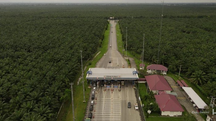 Ruas Tol Binjai-Stabat 11,8 kilometer yang baru diresmikan Presiden Joko Widodo (Jokowi)
