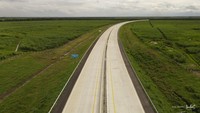 Tol Binjai-Stabat menjadi Jalan Tol Trans Sumatera pertama di tahun 2022 yang diresmikan langsung oleh Bapak Presiden. Tentunya hal ini sangat dinantikan oleh masyarakat sekitar, mengingat tol ini terhubung langsung dengan Tol Medan-Binjai sepanjang 17 km yang telah beroperasi penuh, kata Direktur Utama Hutama Karya, Budi Harto melalui keterangan tertulis dikutip detikcom, Jumat (4/2/2022).Foto: Dok. PT Hutama Karya (Persero)