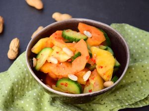 Apakah Buah dan Sayuran Fermentasi Halal Dikonsumsi? Ini Penjelasannya