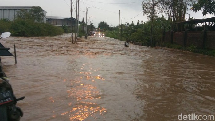 banjir di mojokerto