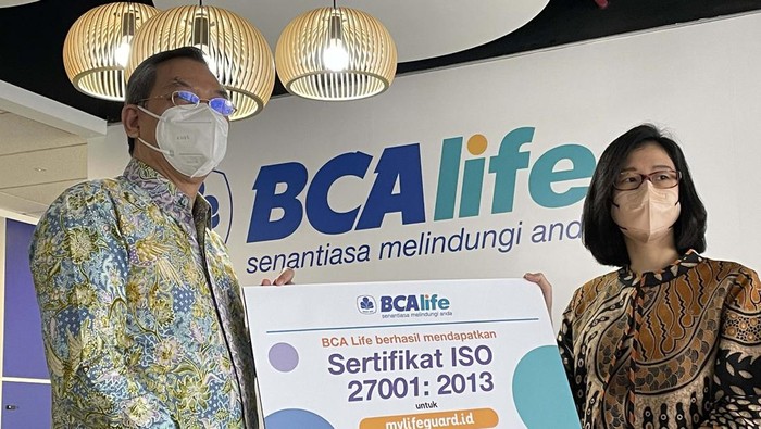 BCA Life Raih Sertifikat ISO 27001 BCA Life mendapatkan sertifikasi ISO 27001:2013. Sertifikasi ini karena BCA Life menerapkan manajemen keamanan informasi berstandar internasional.