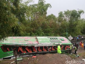 Libur Nataru Tiba, Jangan Sembarangan Sewa Bus Pariwisata!