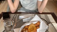 Makanan bergaya Eropa dan Jepang menjadi kesukaannya. Terutama pastry dan roti seperti Danish yang begitu digemari oleh Nadia untuk disantap saat waktu senggangnya. Foto: Instagran/nadiapurwoko