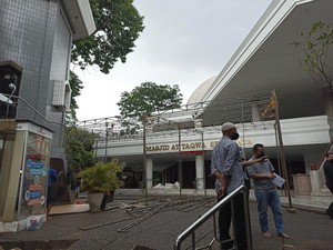 Profil Masjid Jami Attaqwa Sriwijaya, Tempat Pemakaman Mertua Sandiaga
