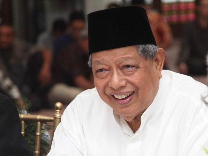 Mertua Sandiaga Uno, atau ayah dari Nur Asia Uno, H. Abdul Aziz Marzuki, meninggal dunia.