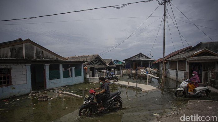 Potret Nyata Kala Ancaman Jakarta Tenggelam! Ditengah maraknya isu perpindahan Ibu Kota, ada satu faktor yang ikut menyeret dan ancaman nyata yang kini telah dirasakan. Akankah Jakarta tenggelam?