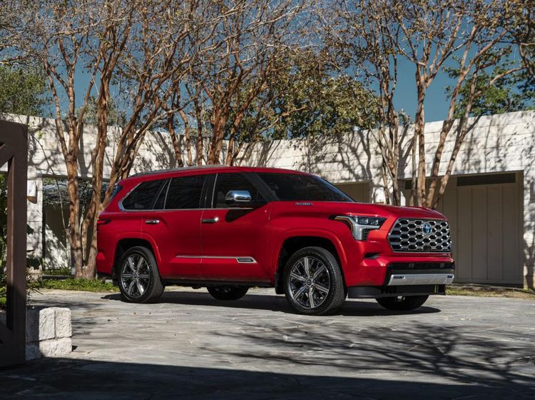 Lihat Lebih Dekat Wujud SUV Hybrid Terbaru Toyota Sequoia 2023