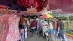 Warga Berjubel di BKT, Saat Jakarta Perang Melawan Omicron