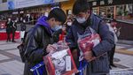 Antre Panjang Cuma Buat Bing Dwen Dwen, Maskot Olimpiade Beijing