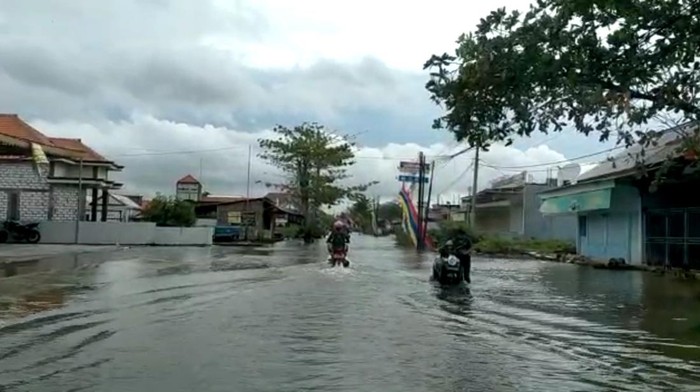 Banjir Bengawan Njero