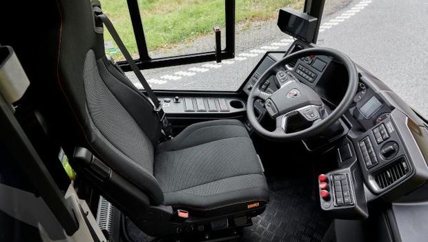 Bus Scania Interlink dengan teknologi ADAS (Advanced Driver Assistance Systems)