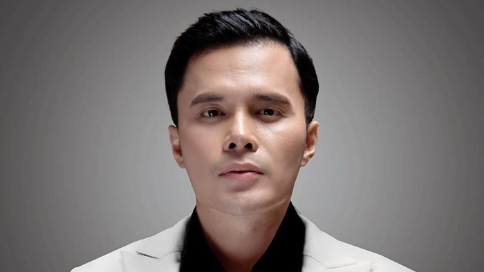 dr Oky Pratama, Crazy Rich Jambi Doyan Makan Bakso dan Kerupuk Jengkol