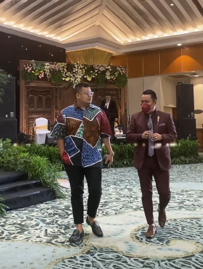 Sepekan belakangan ini kasus Corona varian Omicron terus Melonjak dan akan mencapai puncaknya. Instansi pemerintahan, pengusaha dan para pekerja pun diminta tetap berhati-hati dan waspada. Tak perlu panik!