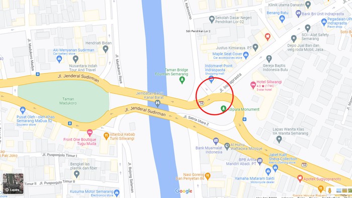 Gubernur Jawa Tengah Ganjar Pranowo mengalami kecelakaan saat gowes. Insiden itu terjadi di Jalan Jenderal Sudirman, di bundaran depan gang menuju Kokrosono, Senin, (7/2/2022).