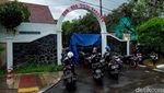 Sadis! Guru SD Bandung Tewas Ditusuk Mantan Suami di Sekolah