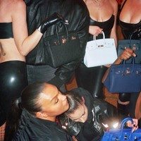 Tas Hermes Birkin diprediksi harganya masing-masing US$ 10 ribu. Total lima tas Birkin tersebut mencapai Rp 719 juta. Foto: dok. Instagram/@juliafox