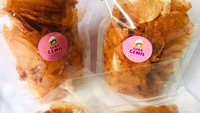 Buat kamu yang di Malang tak perlu bingung mencari keripik kaca enak. Bisa kamu temui di toko online Instagram dengan akun @sukacemil_. Harganya mulai dari Rp 10.000-an saja. Foto: Instagram @sukacemil_