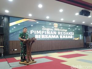 Bantah Anggapan Musuhi Islam, KSAD Dudung: Saya Dulu Santri