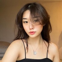 Livy Renata atau Livia Renata dikenal sebagai gamers dan selebgram. Livy juga disebut netizen sebagai crazy rich karena gaya hidupnya. Foto: Instagram @livy_renataa