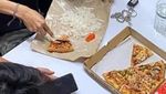 Netizen Punya Cara Makan Roti Nyeleneh, Dicampur Mie Instan hingga Nasi