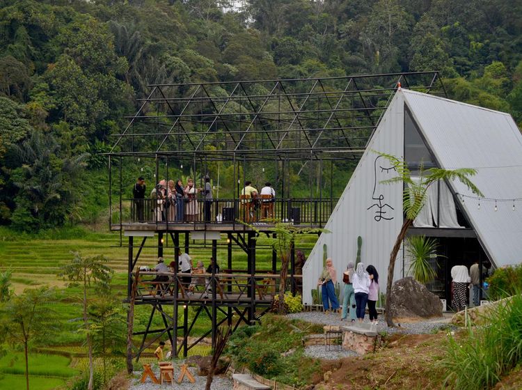 Satu Lagi Nih, Kuliner di Antara Hamparan Sawah