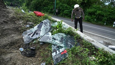 Olah TKP Kecelakaan Maut Bus di Bantul, Bekas Kejadian Diteliti