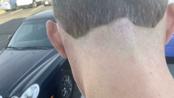 Cukuran yang tidak rata, berpotensi memalukan. Foto: Bored Panda