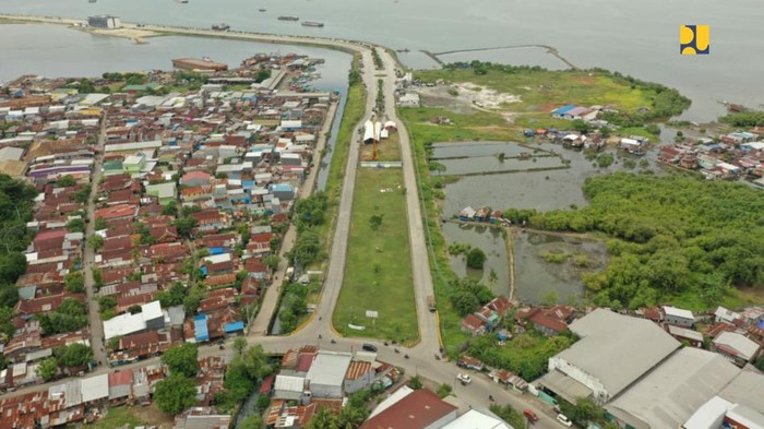 Proyek Jalan Akses Tol Makassar New Port mulai dibangun Proyek Jalan Akses Tol Makassar New Port mulai dibangun