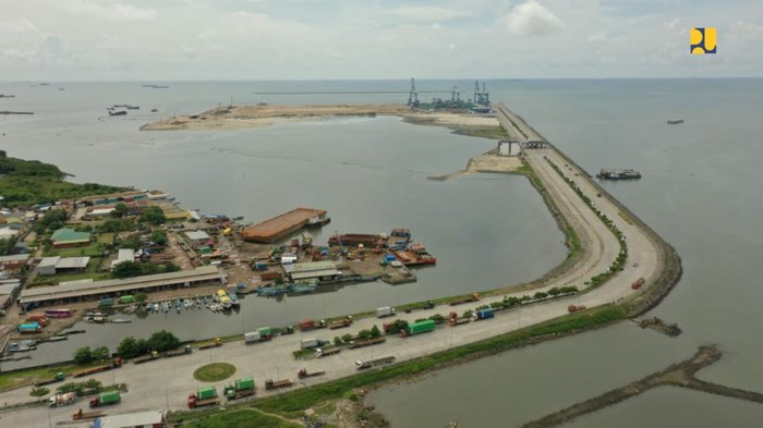 Proyek Jalan Akses Tol Makassar New Port mulai dibangun