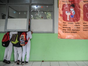 Jumlah Daerah PPKM Level 3 Naik Pesat, Cek Ketentuan PTM-nya