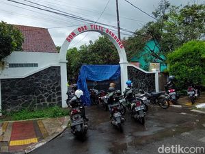 Guru Tewas Ditusuk Mantan Suami, PTM SD Tilil Dihentikan Sementara