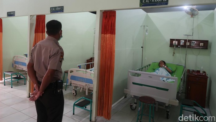 Sejumlah korban kecelakaan di Bantul dirawat di RS PKU Muhammadiyah Bantul, Senin (7/2/2022).