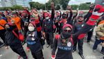 Tolak Omnibus Law, Buruh Kembali Serbu Gedung DPR RI