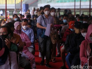 Booster Kedua Vaksin COVID-19 Nakes Dimulai Besok, Lokasinya di Mana?