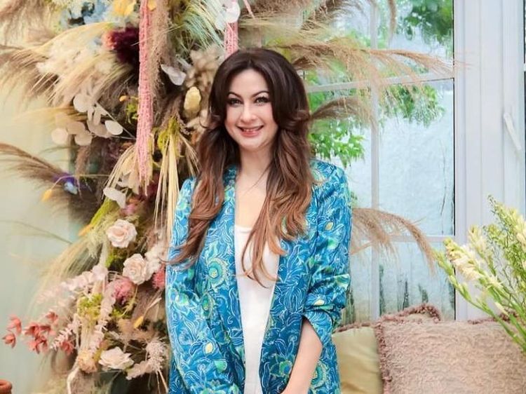 Cantik dan Awet Muda, Diana Pungky Doyan Makan Kebab hingga Pizza