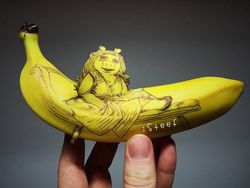 Dari Kulit Pisang Seniman Ini Ciptakan Karya yang Menggemaskan