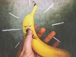 Dari Kulit Pisang Seniman Ini Ciptakan Karya yang Menggemaskan