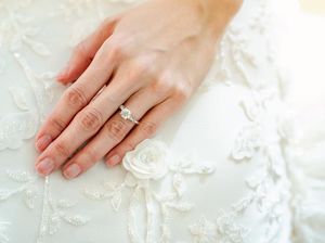 Gokil! Wanita Ini Pura-pura Tunangan Demi Dapat Diskon dan Makanan Gratis