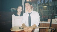 Di belakang layar, keduanya pun lengket banget dan terlihat serasi. (Foto: dok. Instagram @sooyaaa__) 