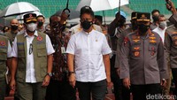 Menkes Budi Gunadi Sadikin menjelaskan alasan kunjungannya ke Bekasi. Menurutnya, kasus COVID-19 di Kota Bekasi naik tinggi dan hampir menyusul puncak kasus varian Delta pada Juli tahun lalu. 