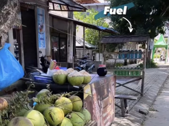 Liburan Aleix Espargaro di Mandalika Liburan Aleix Espargaro di Mandalika