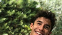 Setibanya di Lombok, Marc Marquez langsung disambut antusias. Sebelum melakukan Mandalika test, Marc Marquez dan sejumlah pembalap menjalani karantina 24 jam. Foto: Instagram @marcmarquez93