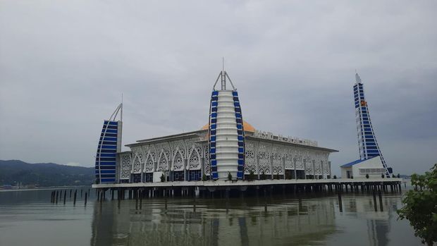Masjid Terapung Al-Alam Kendari
